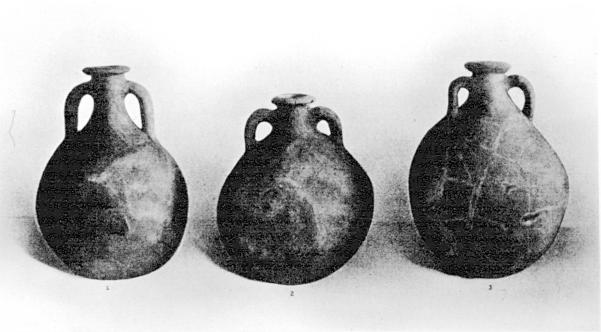 Plate 52 amphorae
